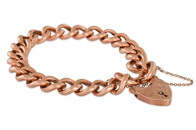 Lot 85 - A 9CT GOLD CURB LINK BRACELET, with engraved...