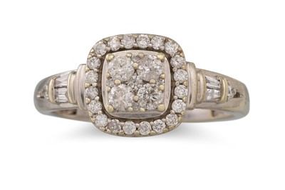 Lot 184 - A DIAMOND CLUSTER RING, mounted in 9ct white...