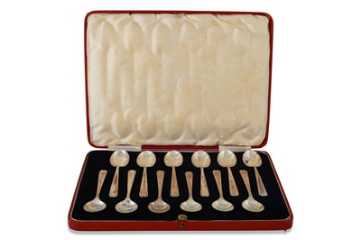 Lot 498 - A SET OF TWELVE SILVER TEASPOONS, Sheffield...