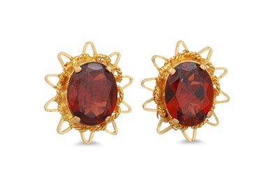Lot 133 - A PAIR OF GARNET EARRINGS, mounted in yellow gold