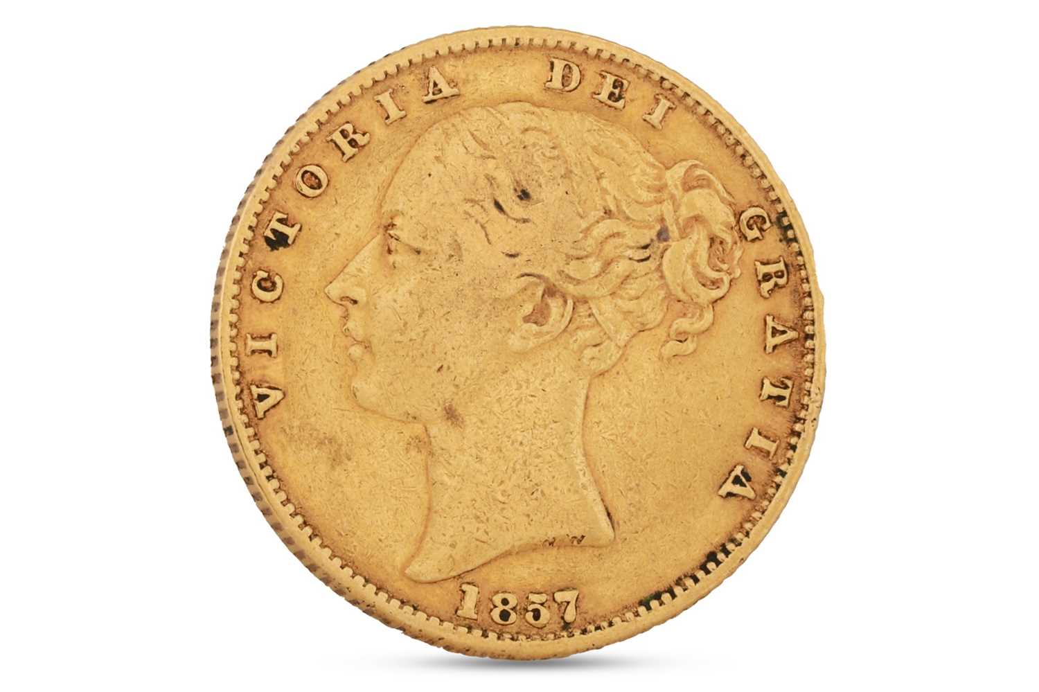 Lot 517 - A VICTORIAN GOLD FULL SOVEREIGN ENGLISH COIN,...