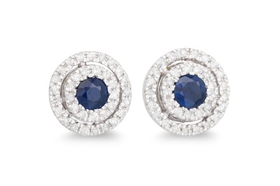 Lot 71 - A PAIR OF SAPPHIRE AND DIAMOND CLUSTER TARGET...