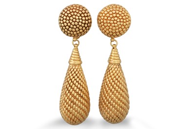 Lot 118 - A PAIR OF LARGE 18CT GOLD EARRINGS, of beaded...