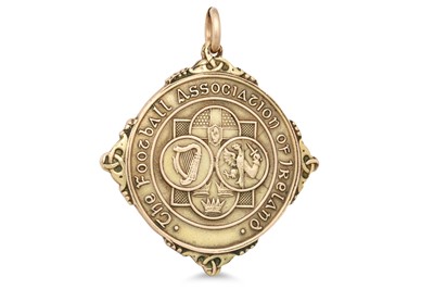 Lot 129 - A 9CT GOLD FAI WINNERS MEDAL, 1961/1962