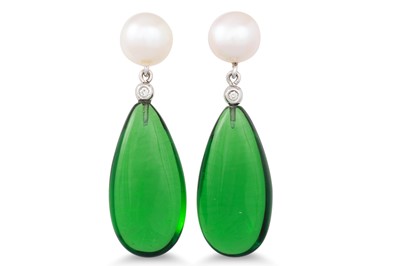 Lot 221 - A PAIR OF DIAMOND, PEARL, AND GREEN AGATE DROP...