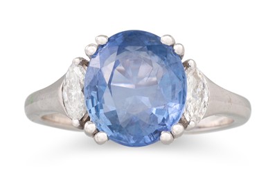 Lot 249 - A SAPPHIRE AND DIAMOND RING, the oval sapphire...