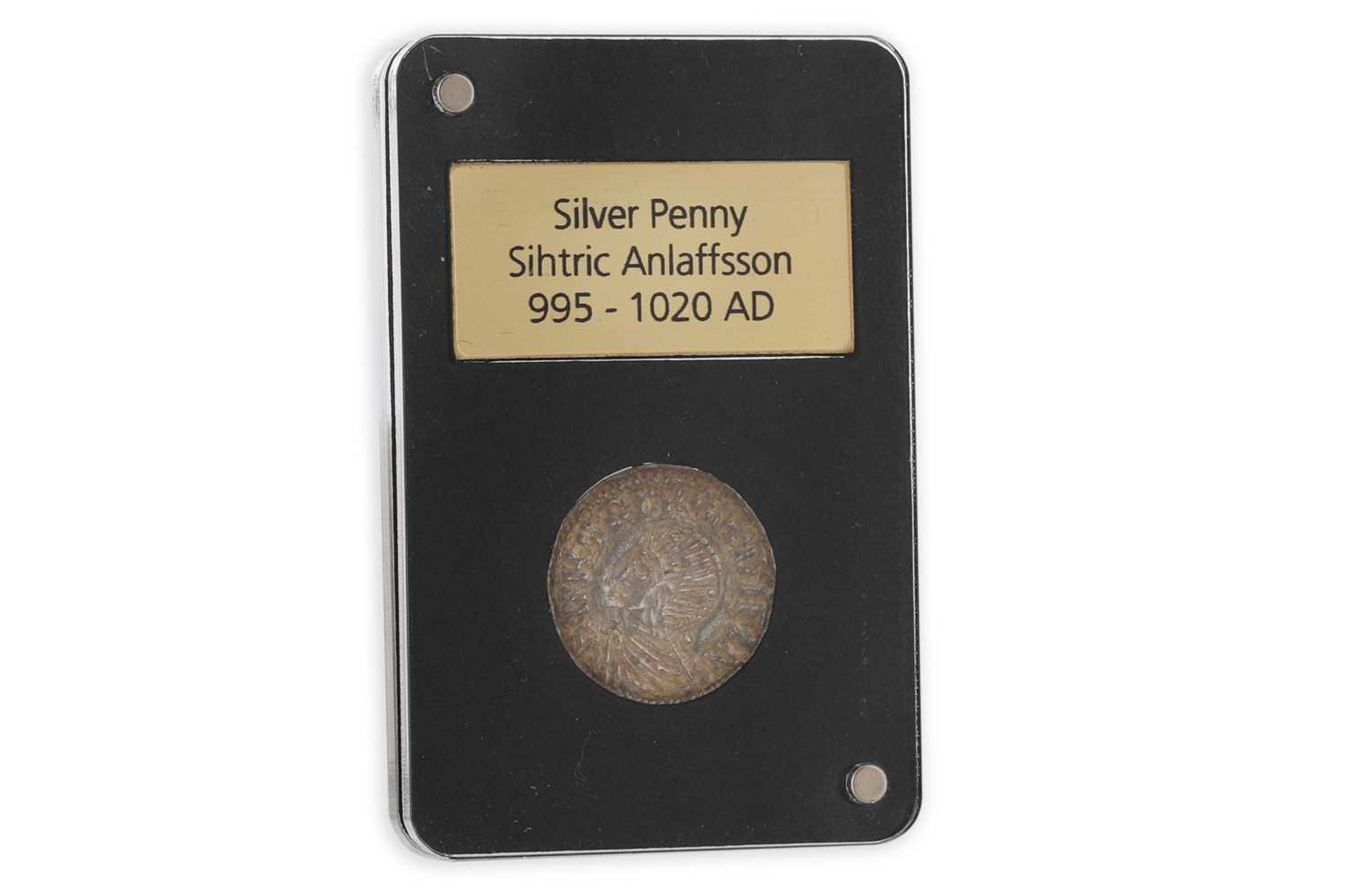 Lot 348 - AN IRISH VIKING SILVER PENNY, c. 995 AD King...