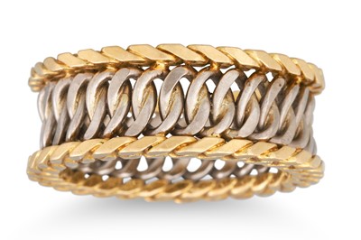 Lot 271 - AN HERMES TWO COLOUR GOLD CHAIN RING, signed 7....