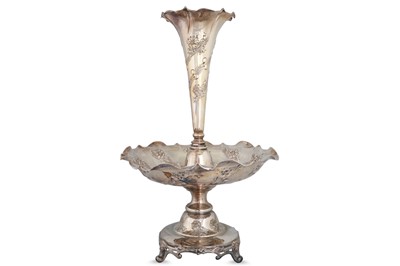 Lot 381 - A VICTORIAN SHEFFIELD PLATED TIERED EPERGNE,...