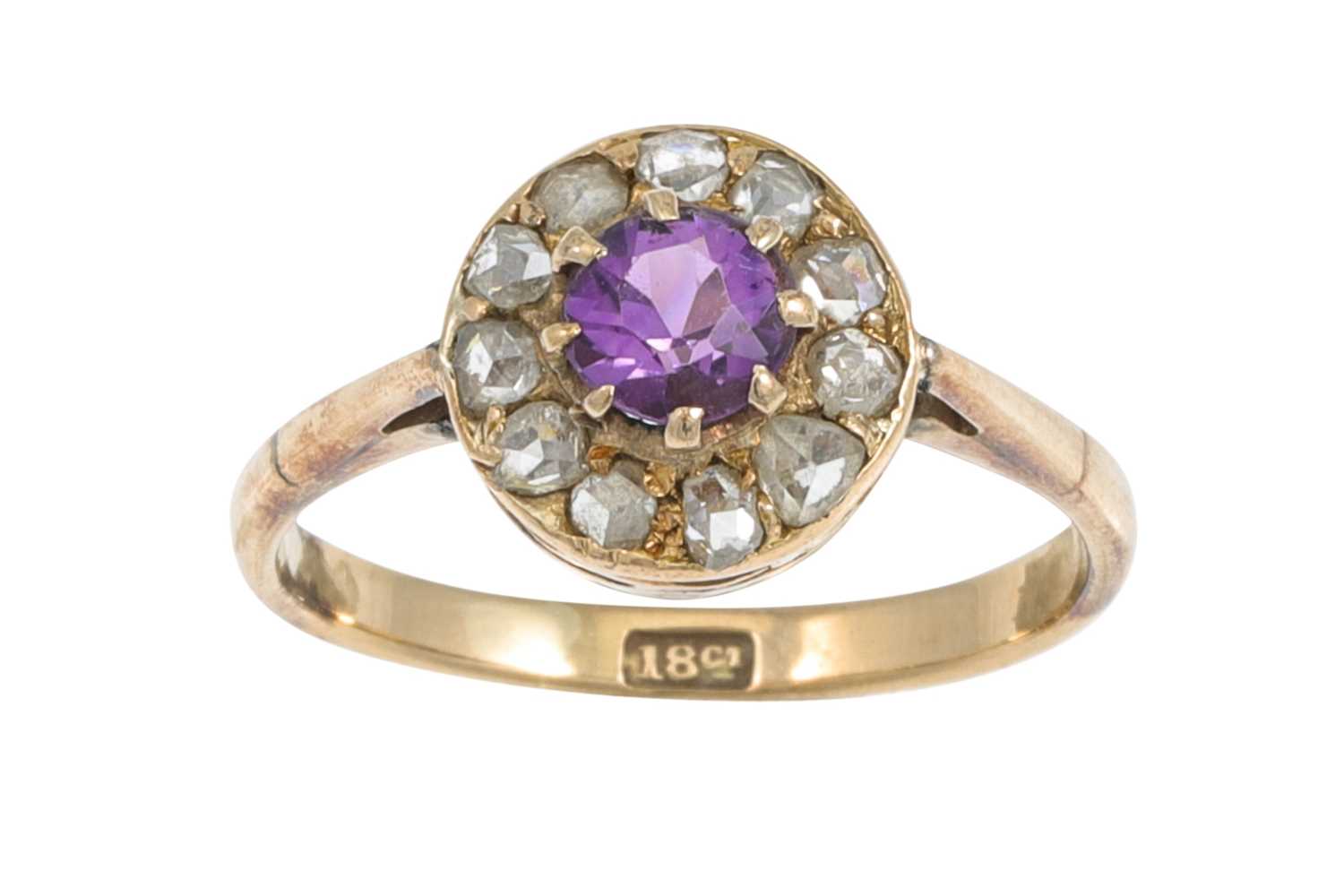 Lot 69 - AN ANTIQUE AMETHYST AND DIAMOND CLUSTER RING,...