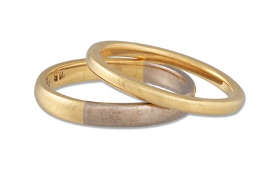 Lot 5 - TWO 18CT YELLOW GOLD BAND RINGS, 7.1 g.