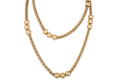 Lot 13 - A ROPE LINK NECKLACE, 9ct gold with beaded...