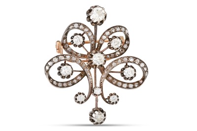 Lot 306 - AN ANTIQUE DIAMOND BROOCH, of scrolled...