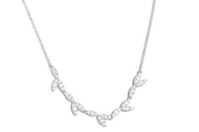 Lot 165 - A DIAMOND NECKLACE, comprising linked cluster...