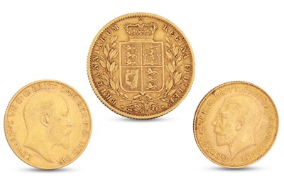 Lot 342 - AN 1877 ENGLISH FULL SOVEREIGN VICTORIAN GOLD...
