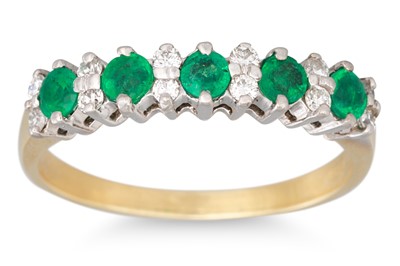 Lot 79 - A DIAMOND AND EMERALD FIVE STONE RING, mounted...
