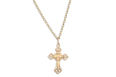 Lot 40 - A 9CT GOLD BELCHER LINK CHAIN AND CROSS, 8.9 g.