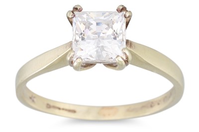 Lot 141 - A 9CT GOLD DRESS RING, size O