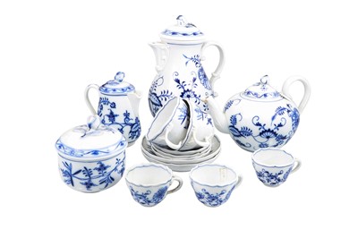 Lot 481 - A (PART) 20TH CENTURY MEISSEN BLUE AND WHITE...