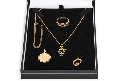 Lot 226 - A 9CT GOLD MILLENNIUM PENDANT, ring etc. 9.1 g.