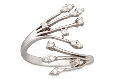 Lot 22 - A DIAMOND CLUSTER RING, mounted in 18ct white...