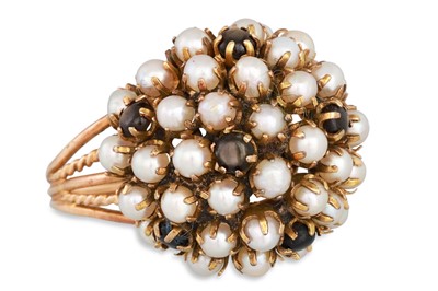 Lot 298 - A CULTURED PEARL RING, bombé style, mounted in...