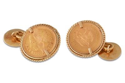 Lot 84 - A PAIR OF MEXICAN GOLD COIN SET CUFF LINKS,...