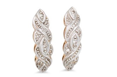 Lot 306 - A PAIR OF DIAMOND AND GOLD EARRINGS, 2.8 g.