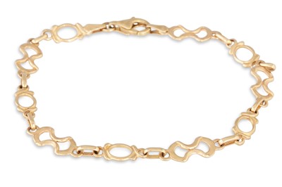 Lot 47 - A 9CT GOLD BRACELET, together with six rings,...