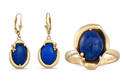 Lot 55 - A LAPIZ LAZULI RING, in 14ct gold, together...