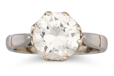 Lot 274 - A DIAMOND SOLITAIRE RING, the brilliant cut...