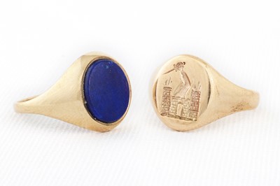 Lot 129 - A 9CT GOLD SIGNET RING, together with a 9ct...