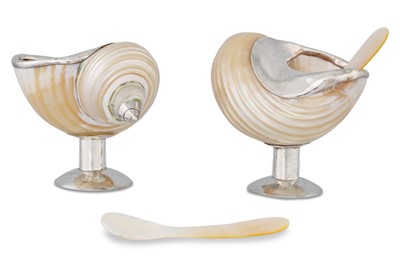 Lot 434 - A PAIR OF STERLING SILVER AND SHELL SALTS,...