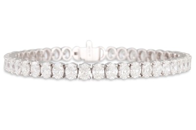 Lot 329 - A VERY FINE DIAMOND LINE BRACELET, the oval...