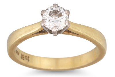 Lot 150 - A DIAMOND SOLITAIRE RING, mounted in 18ct...