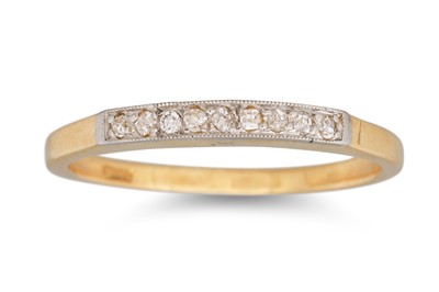 Lot 334 - A DIAMOND HALF ETERNITY RING, mounted in 18ct...