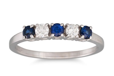 Lot 278 - A SAPPHIRE AND DIAMOND FIVE STONE RING,...