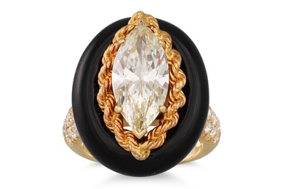 Lot 167 - A VINTAGE DIAMOND AND ONYX RING BY DAVID...