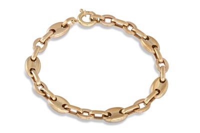 Lot 222 - A 9CT YELLOW GOLD MARINE LINK BRACELET, 6.8 g.