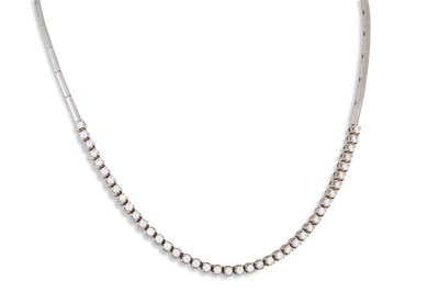 Lot 296 - A DIAMOND SET NECKLACE, the brilliant cut...