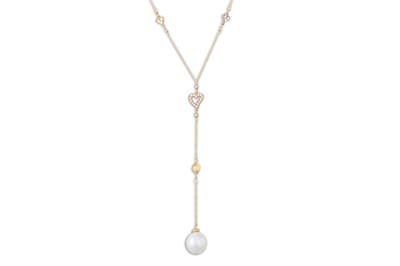 Lot 112 - A DIAMOND AND SOUTH SEA PEARL PENDANT, on an...