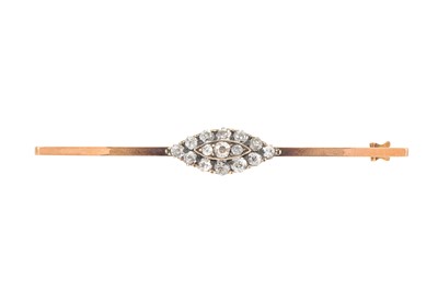 Lot 158 - AN ANTIQUE DIAMOND CLUSTER BROOCH, of navette...
