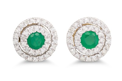 Lot 82 - A PAIR OF DIAMOND AND EMERALD TARGET EARRINGS,...