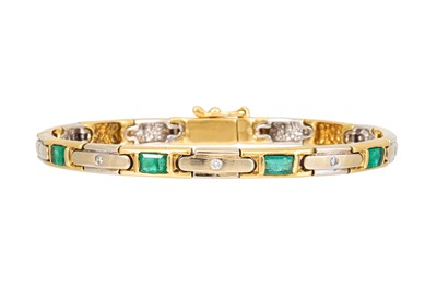 Lot 161 - AN EMERALD AND DIAMOND BRACELET, mounted in...