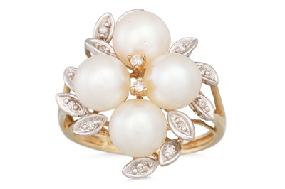 Lot 229 - A CULTURED PEARL AND DIAMOND CLUSTER RING,...
