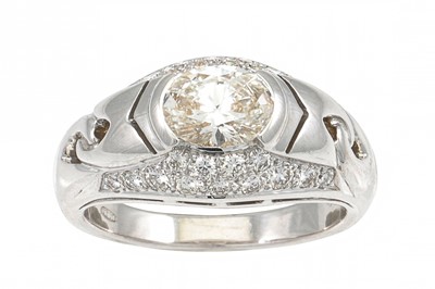 Lot 345 - A DIAMOND RING, the oval brilliant cut diamond...