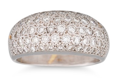 Lot 158 - A PAVÉ SET DIAMOND RING, the round brilliant...