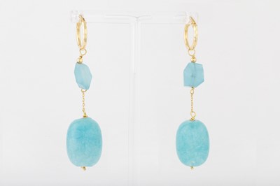 Lot 115 - A PAIR OF AQUAMARINE EARRINGS, beaded drop...