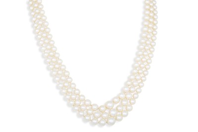 Lot 48 - A TRIPLE ROW CULTURED PEARL NECKLACE, with 9ct...