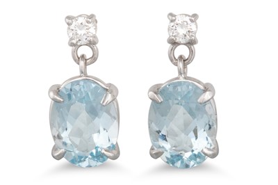 Lot 216 - A PAIR OF DIAMOND AND AQUAMARINE DROP EARRINGS,...